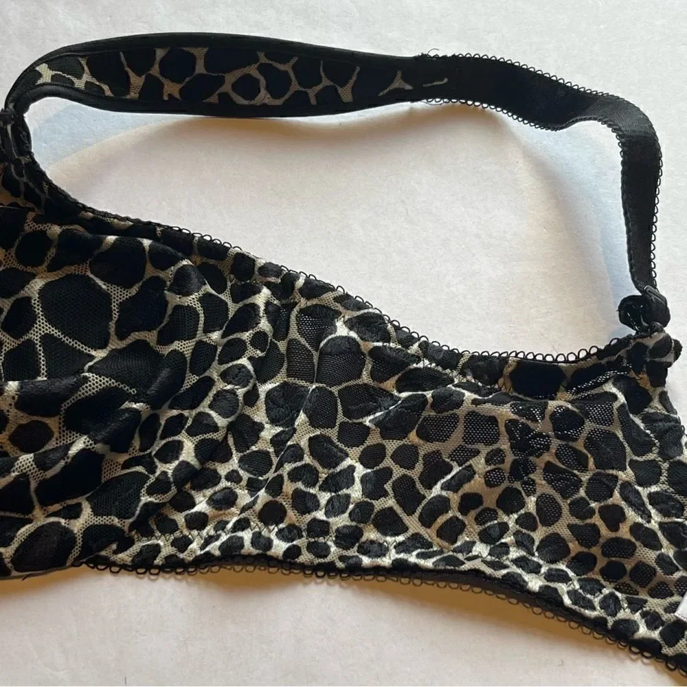 Wacoal Bra Black and Tan Leopard Print Underwire, no padding Size 34D